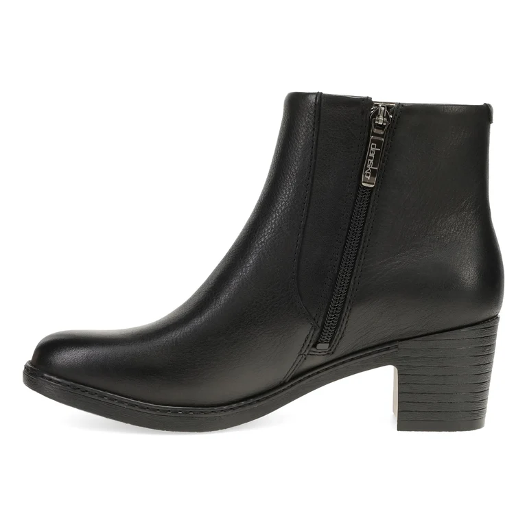 Meryll Sleek Stacked Heel Boot in Black