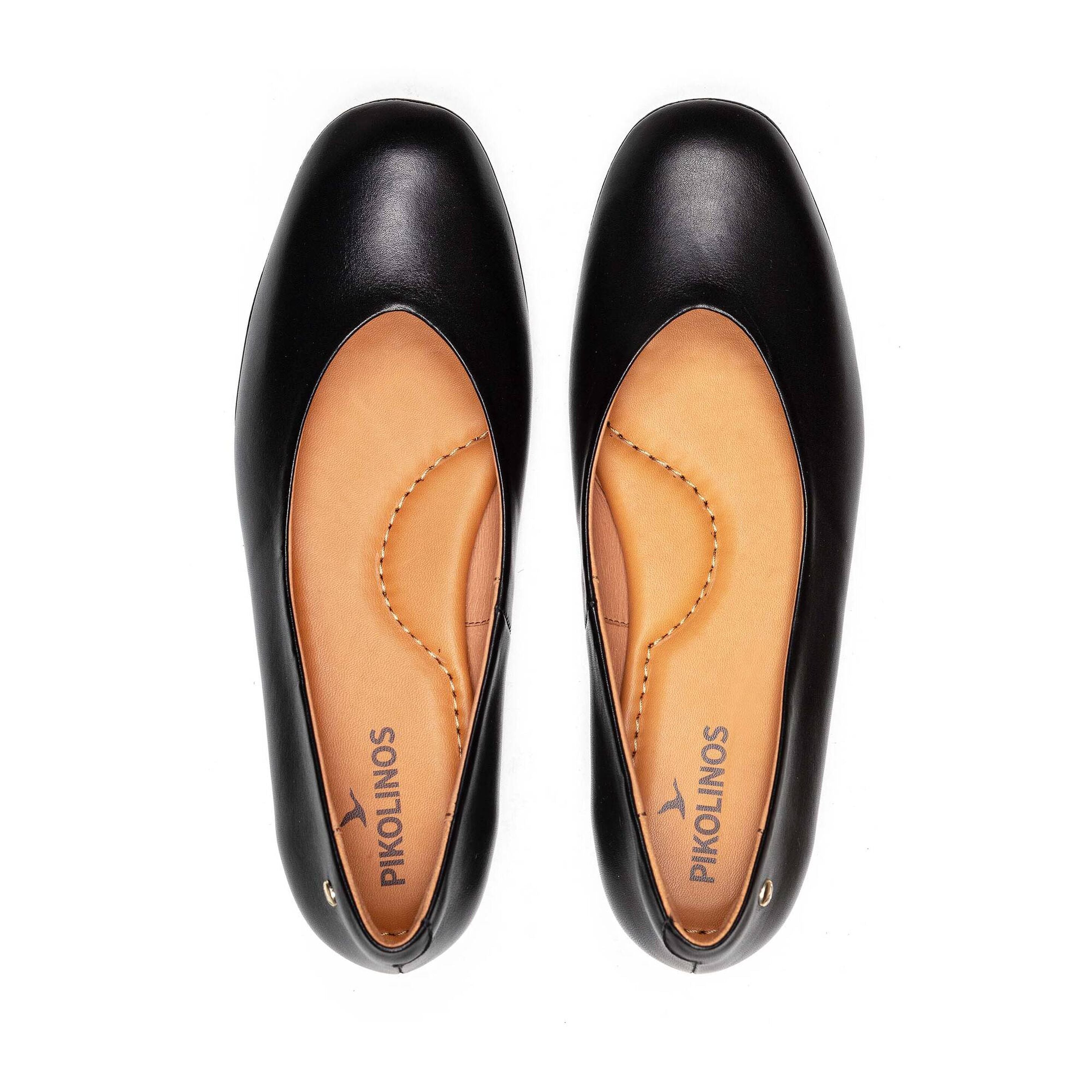 Ubeda Womens Leather Pump in Black