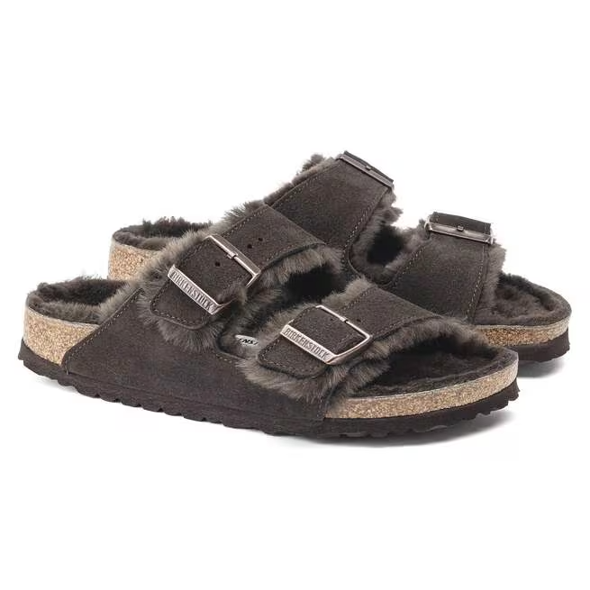 Arizona Shearling Sandal in Mocca