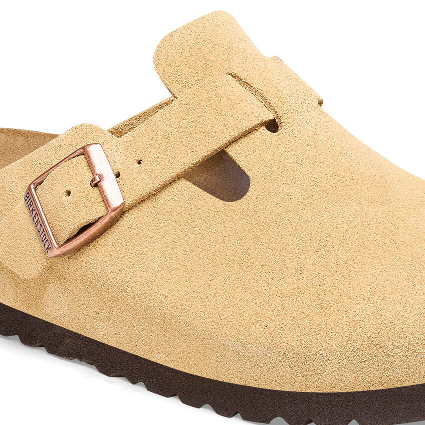 Boston Buckle Classic Footbed Mule in Latte Cream