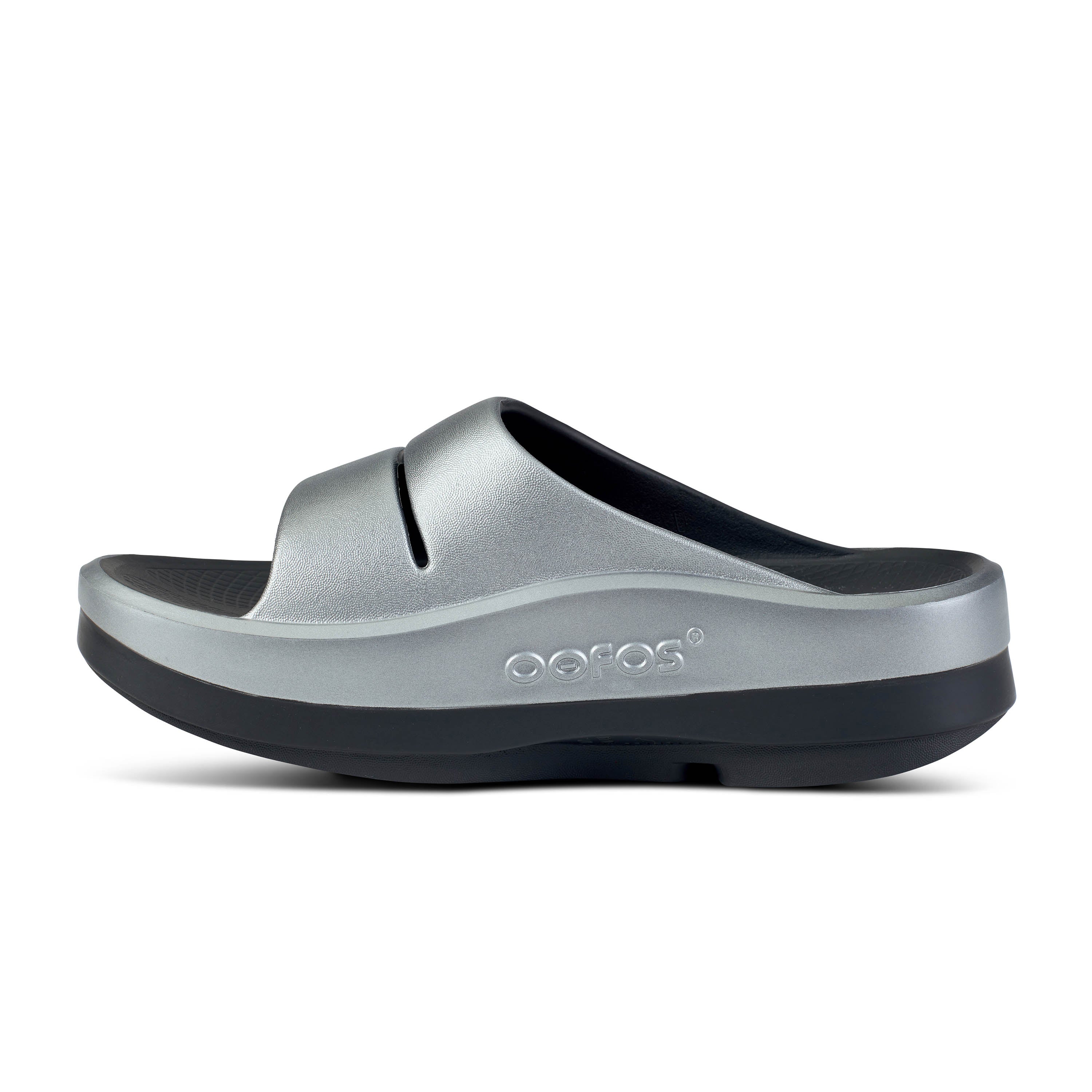 Women's OOmega OOah Slide Sandal in Basalt