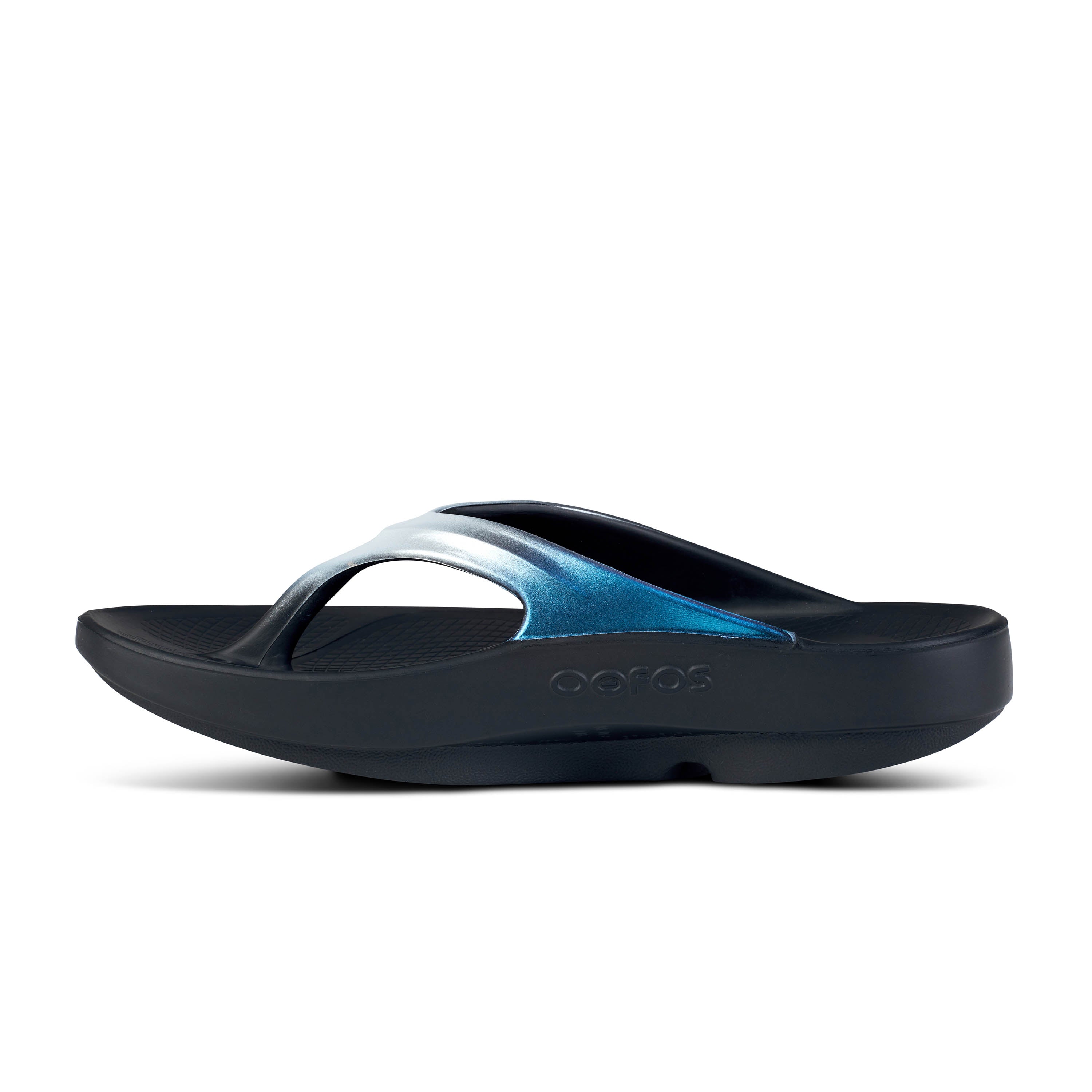 Women's OOlala Luxe Toe Post Sandal in Frost