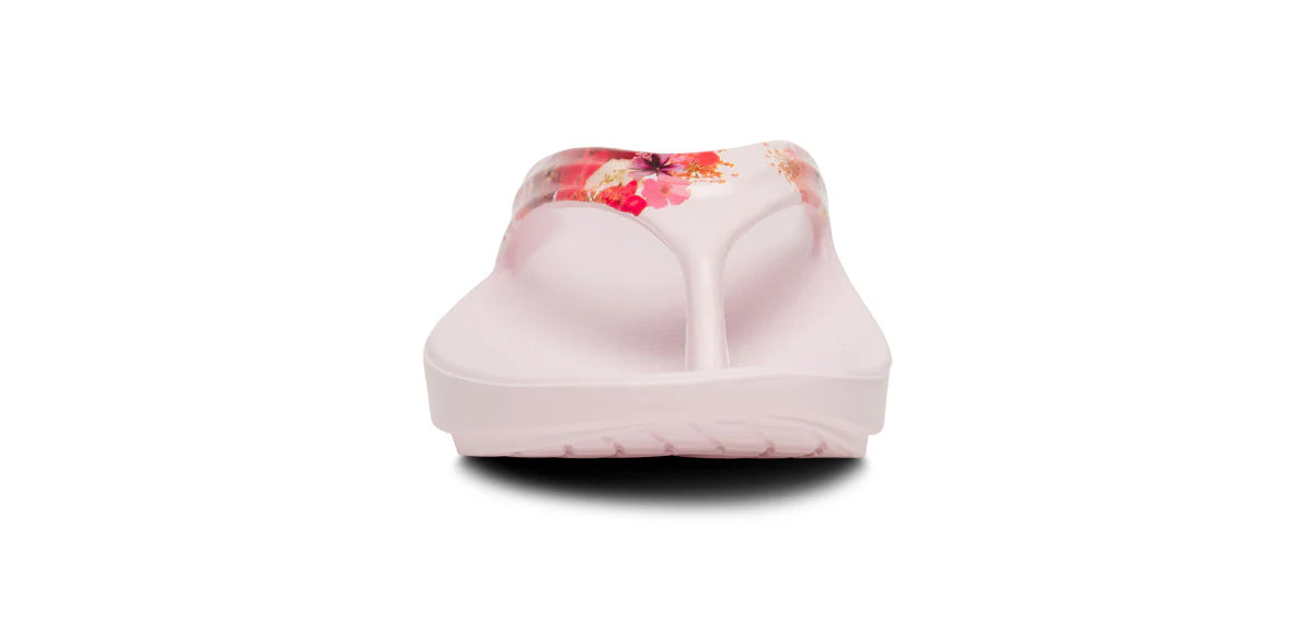Women's OOlala Luxe Toe Post Sandal in Primrose Blossom