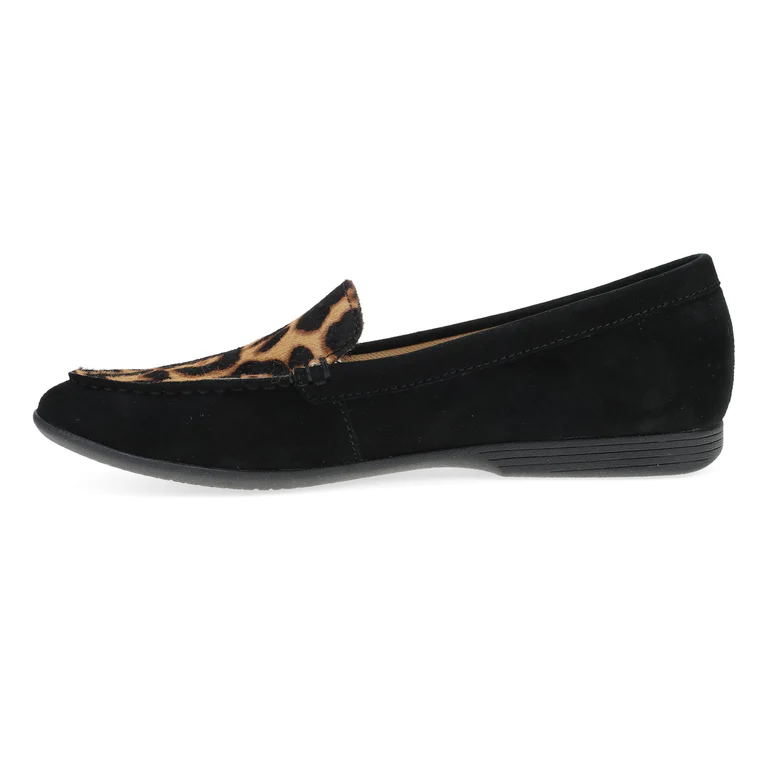 Lorri Moc Toe Loafer in Black/Leopard Suede