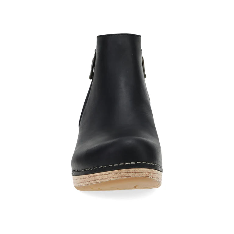 Lizanne Oiled Leather Boot in Black