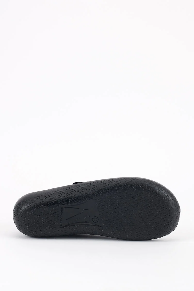 Comana Adjustable Strap Slip-On Elstech In Black