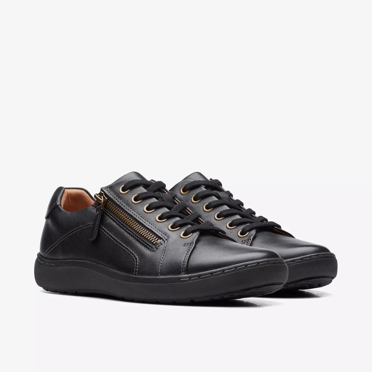 Nalle Lightweight Zip Sneaker in Black on Black