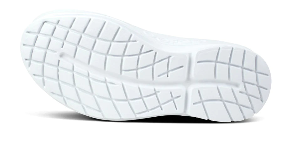 Women's OOMEGA eeZee Low Canvas Slip-On in Black/White