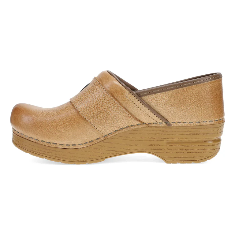 Pearson Stapled Clog With Iconic Buckle in Honey Distressed