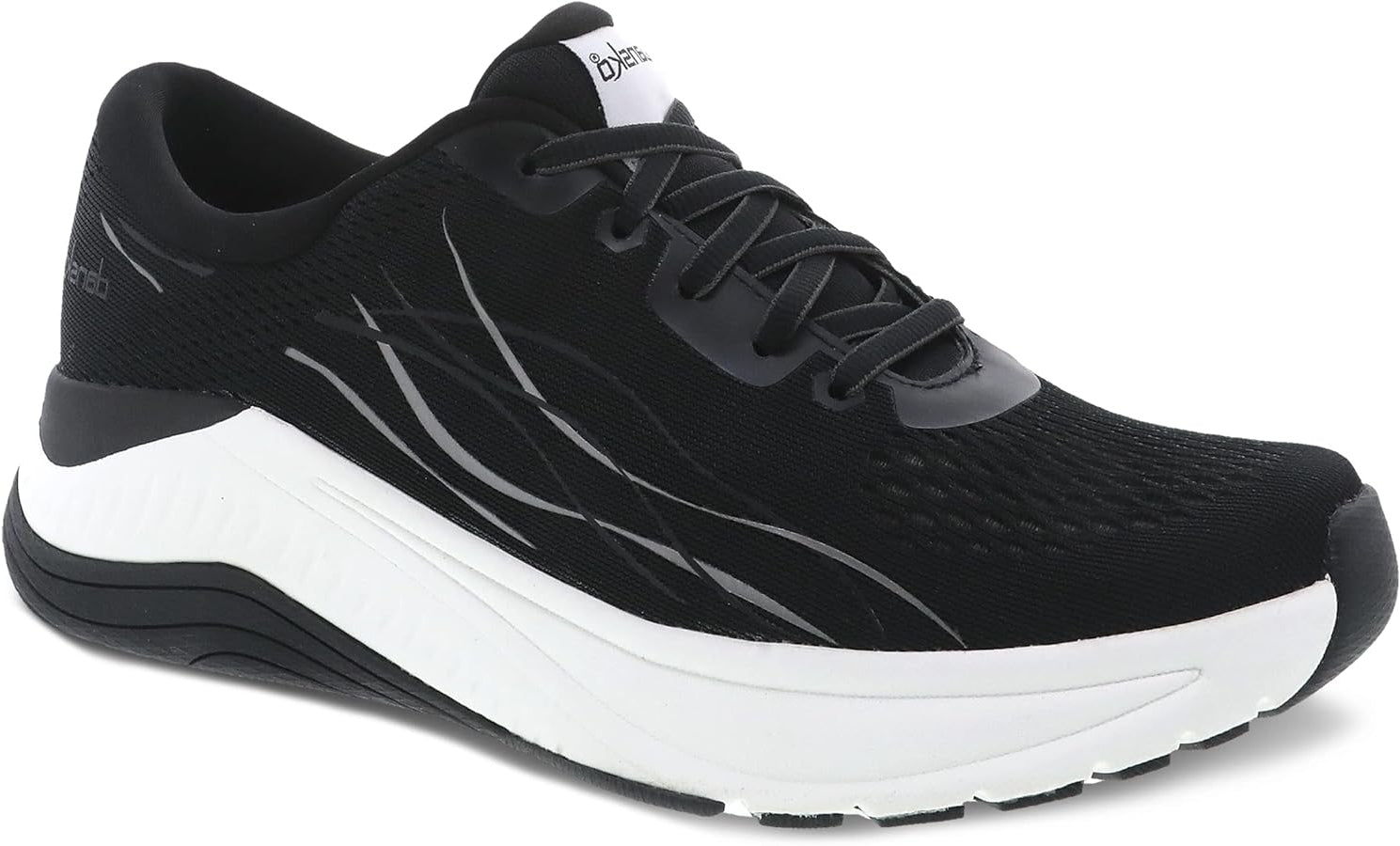 Pace Mesh Walking Shoe in Black