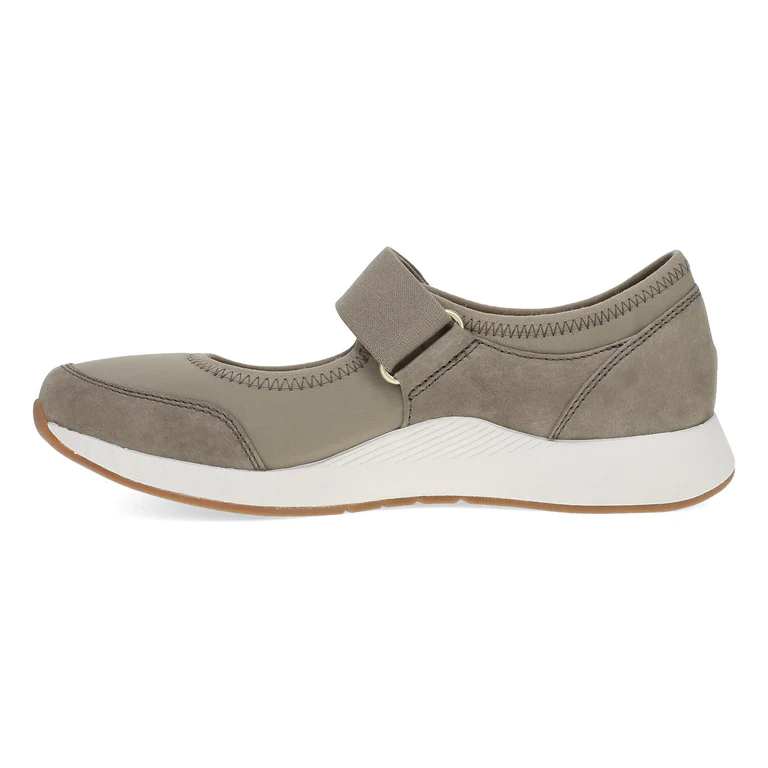 Carolina Adventure Mary Jane Walnut Suede