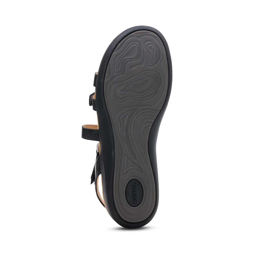 Hadley Adjustable Quarter Strap Sandal in Black