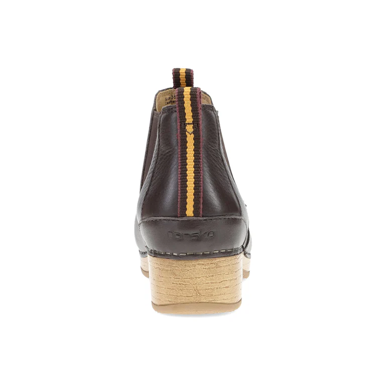 Becka Oiled Pull Up Boot in Chocolate