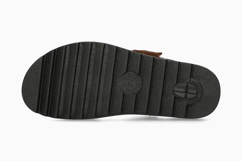 Dakota Casual Buckle Platform Sandal in Black Boa