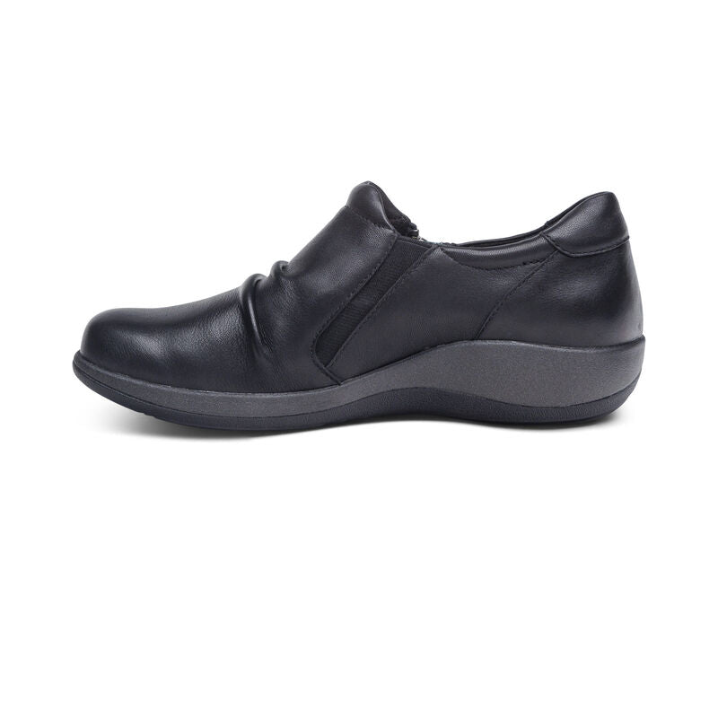 Katie Zipper Monk Wide Width in Black – Tenni Moc's Shoe Store