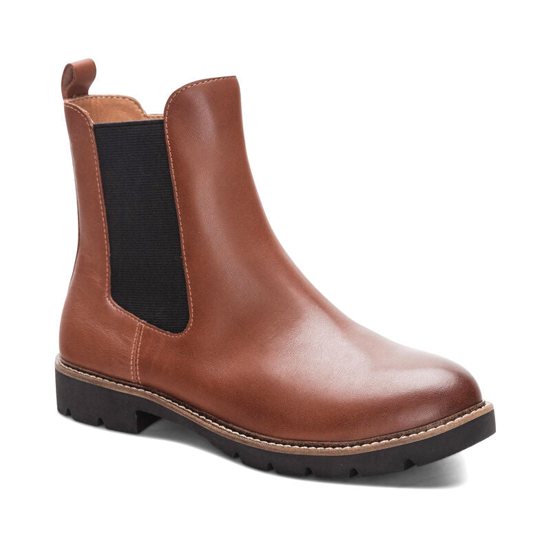 Hannah Arch Support Boot in Cognac