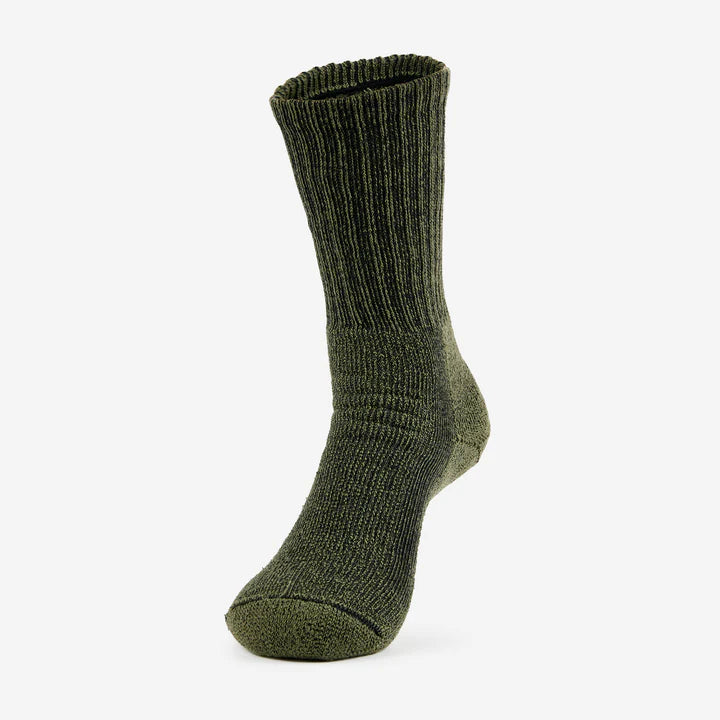 Unisex Moderate Padding Hiking Moderate Cushion Crew Sock in Forest