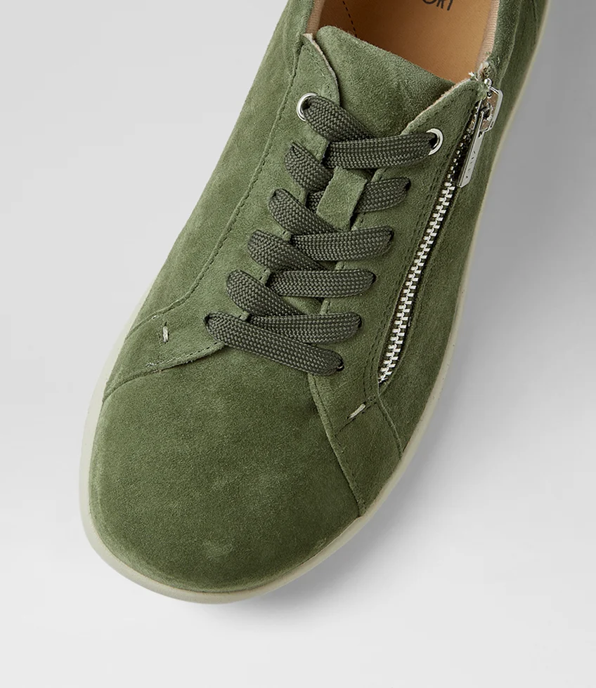 Solar Zipper Oxford in Khaki Suede