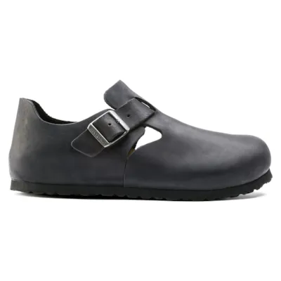 London Slip-On Shoe in Black Oiled Leather