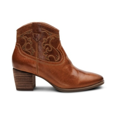 Reagan Ankle Leather Boot in Cognac