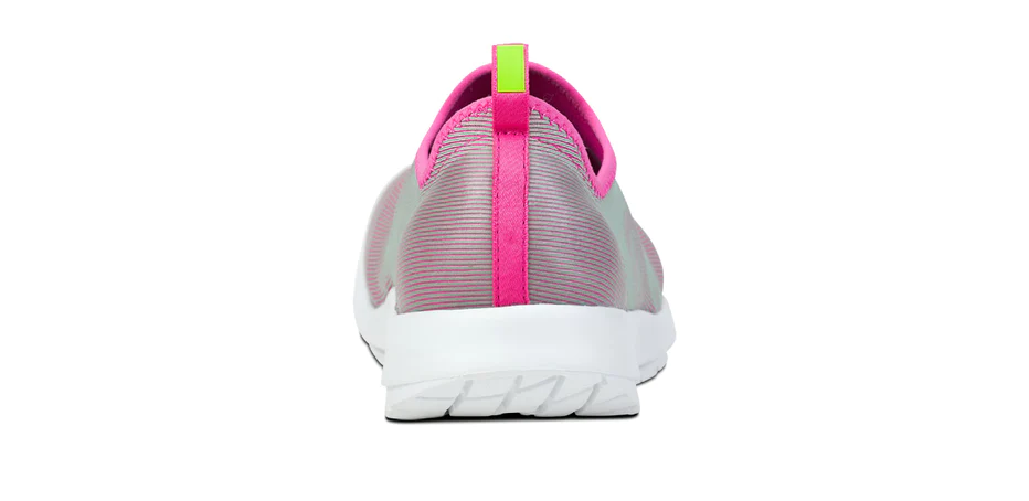 Women's OOMG Sport Low Shoe in White/Fuchsia