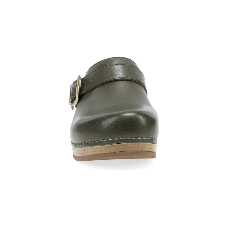 Baylor Belted Clog in Ivy