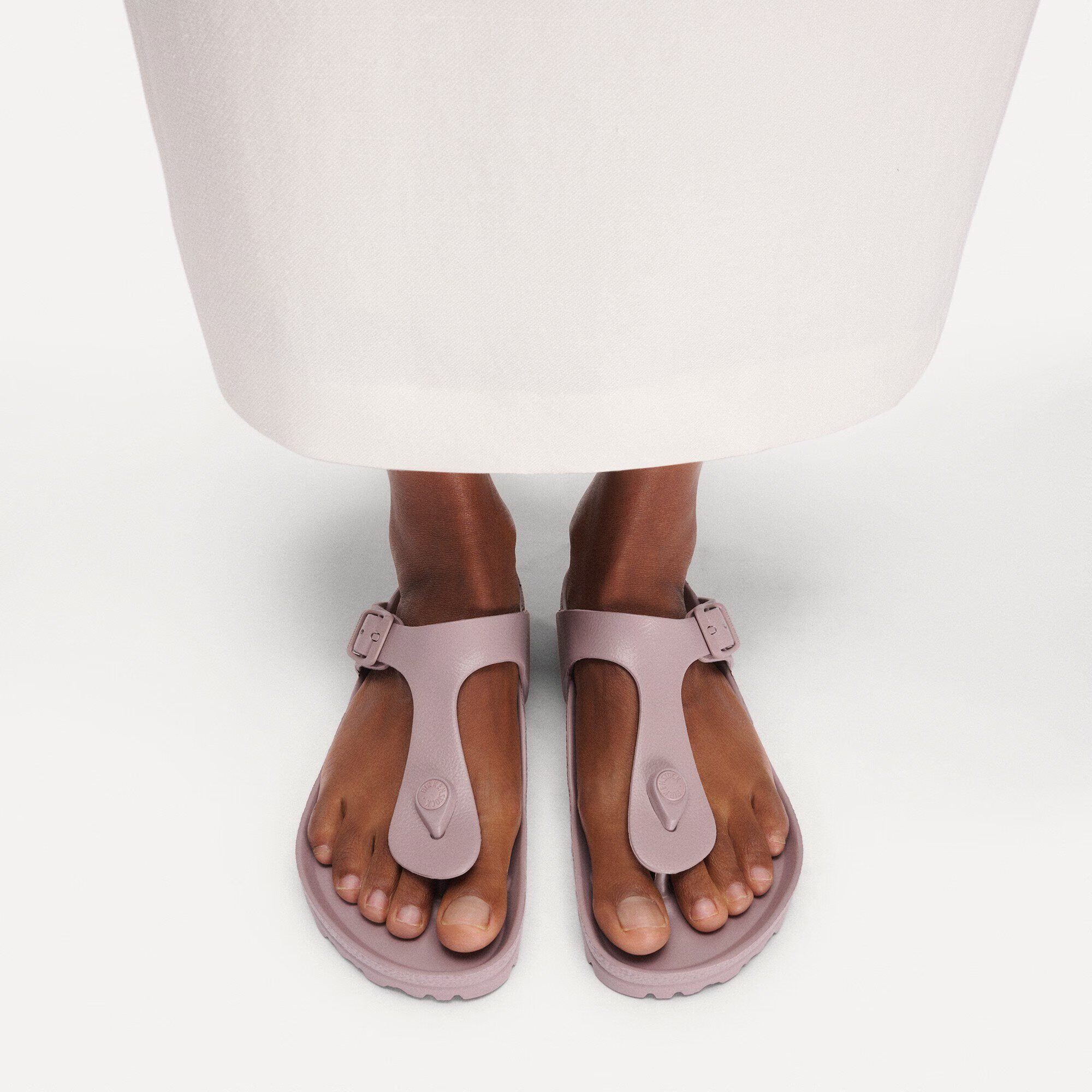 Gizeh EVA Toe Post Sandal in Faded Purple