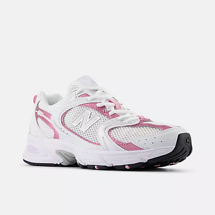 Everyday Contemporary 530 White with Pink Sugar and Silver Metallic