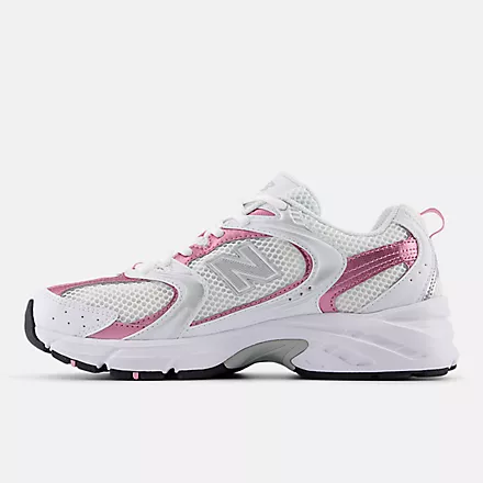 Everyday Contemporary 530 White with Pink Sugar and Silver Metallic