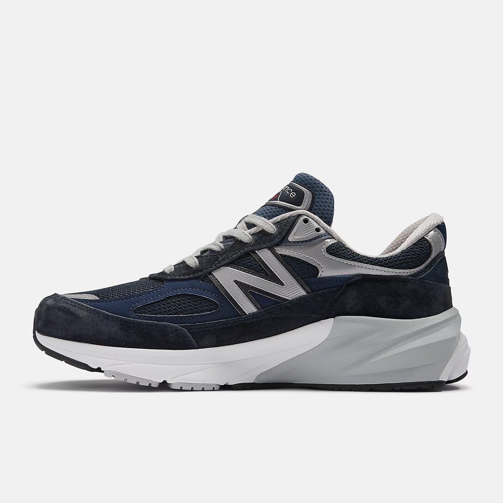 Women's 990 Navy with White V6