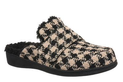 Gemma II Flannel Cloth Slipper in Black/ White