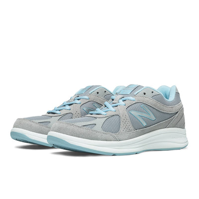 Women's Walking 877 Lace Up Shoe in Silver CLOSEOUTS