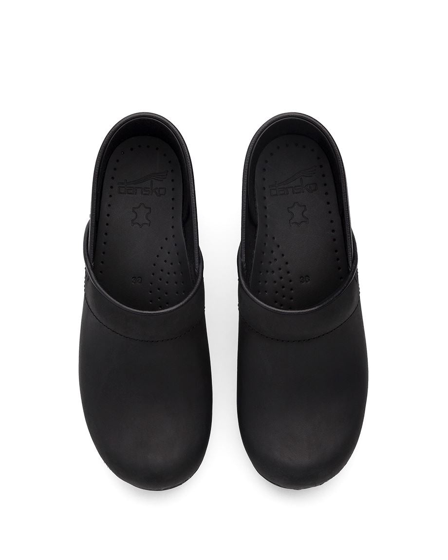 The Professional Narrow Clog in Black Oiled Leather