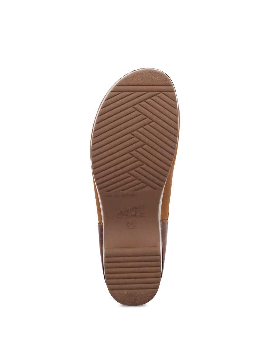 Brenna Sleek Clog in Tan