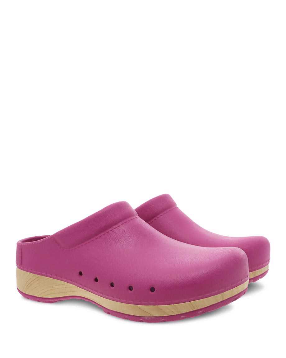 Kane EVA Clog in Fuchsia CLOSEOUTS