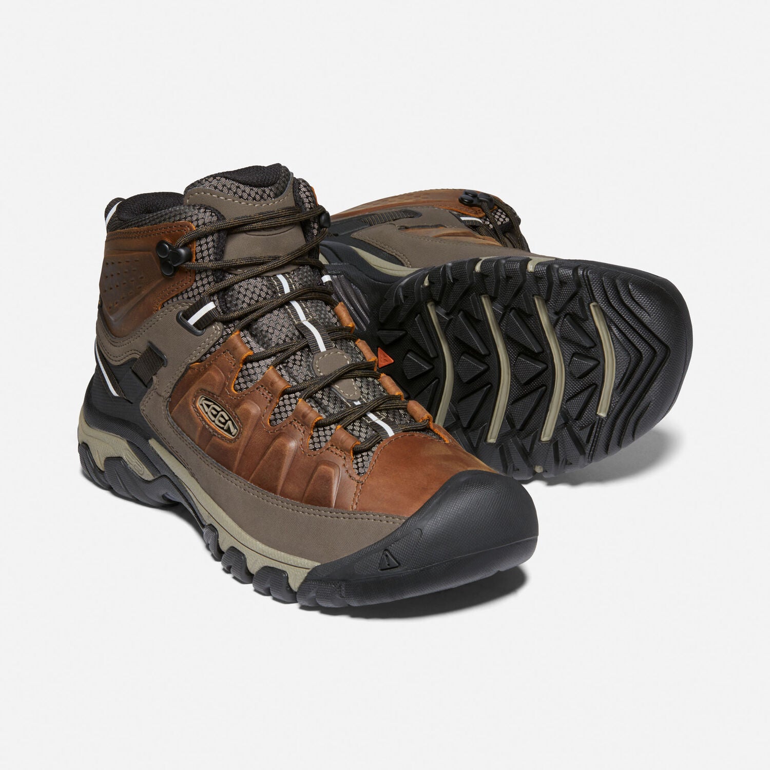 Men's Targhee III Waterproof Mid Hiker in Chestnut/Mulch