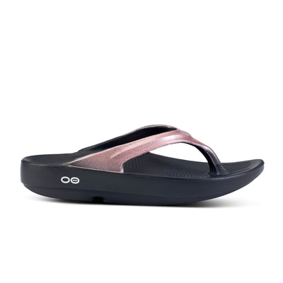Women's OOlala Luxe Toe Post Sandal in Rose Sparkle CLOSEOUT