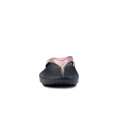 Women's OOlala Luxe Toe Post Sandal in Rose Sparkle CLOSEOUT