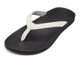 Puawe Woman's Sandal in White and Black