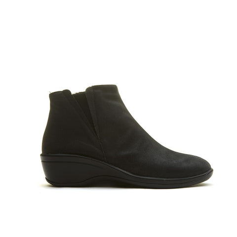 Luana Vegan Pixie Boot in Black – Tenni Moc's Shoe Store