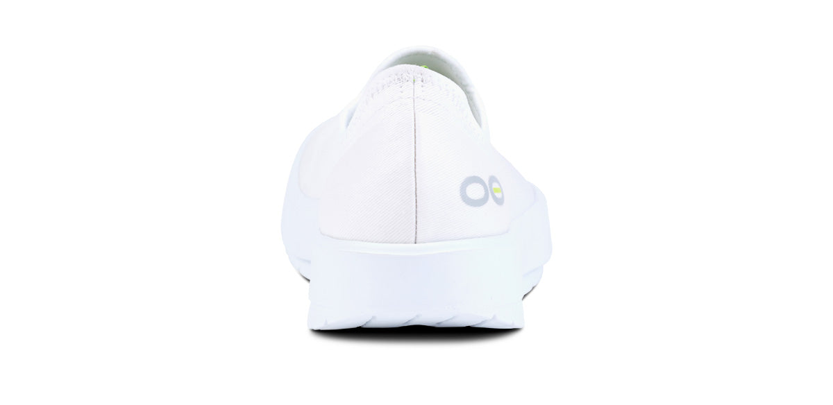 Women's OOMG eeZee Low Canvas Slip-On in White