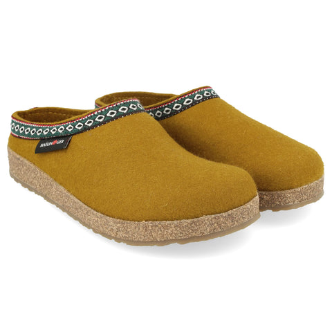 Classic Boiled Wool Clog "Gizzy" in Mustard