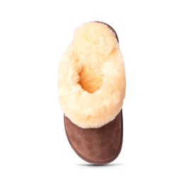 Women's EXTRA-WIDE Scuff Slipper in Chestnut
