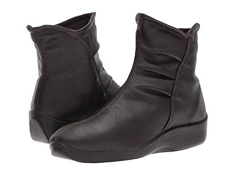 L19 Vegan Bootie in Smooth Black