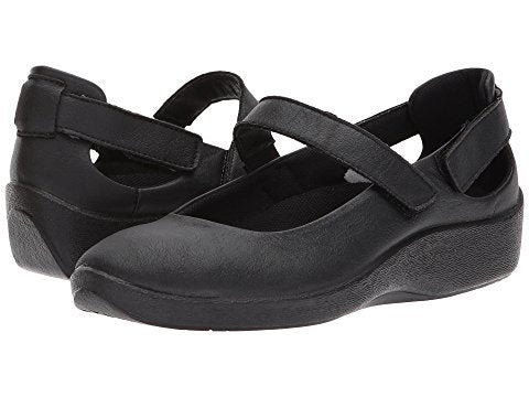 L51 Adjustable Vegan Jane in Smooth Black