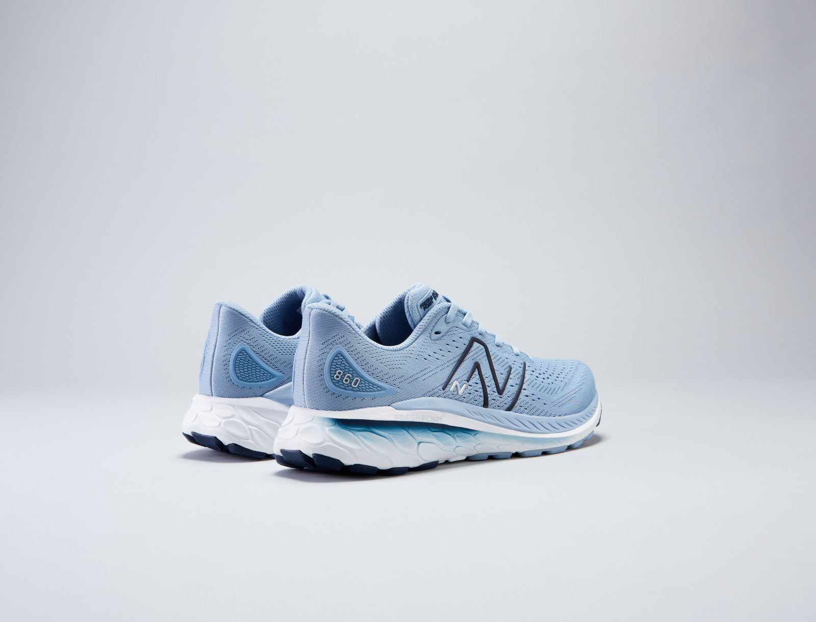 Men's 860 Light Arctic Grey With Natural Indigo and Silver Metallic V13