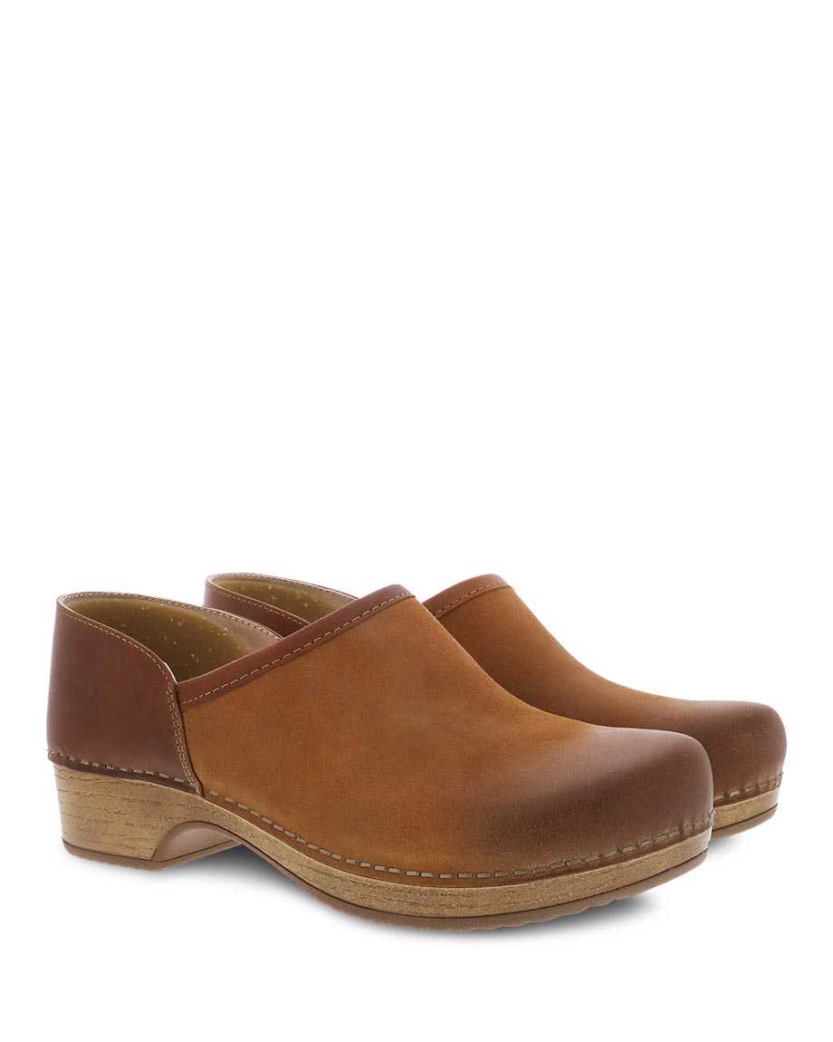 Brenna Sleek Clog in Tan