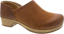 Brenna Sleek Clog in Tan